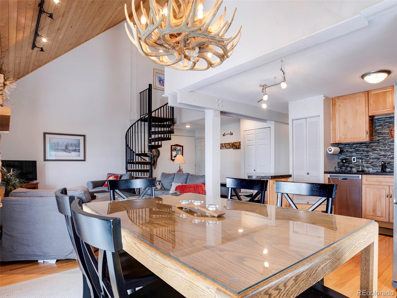 2590 Longthong Road, Unit 409 Steamboat Springs, CO 80487 - Photo 10 of 36 Gallery Image 10