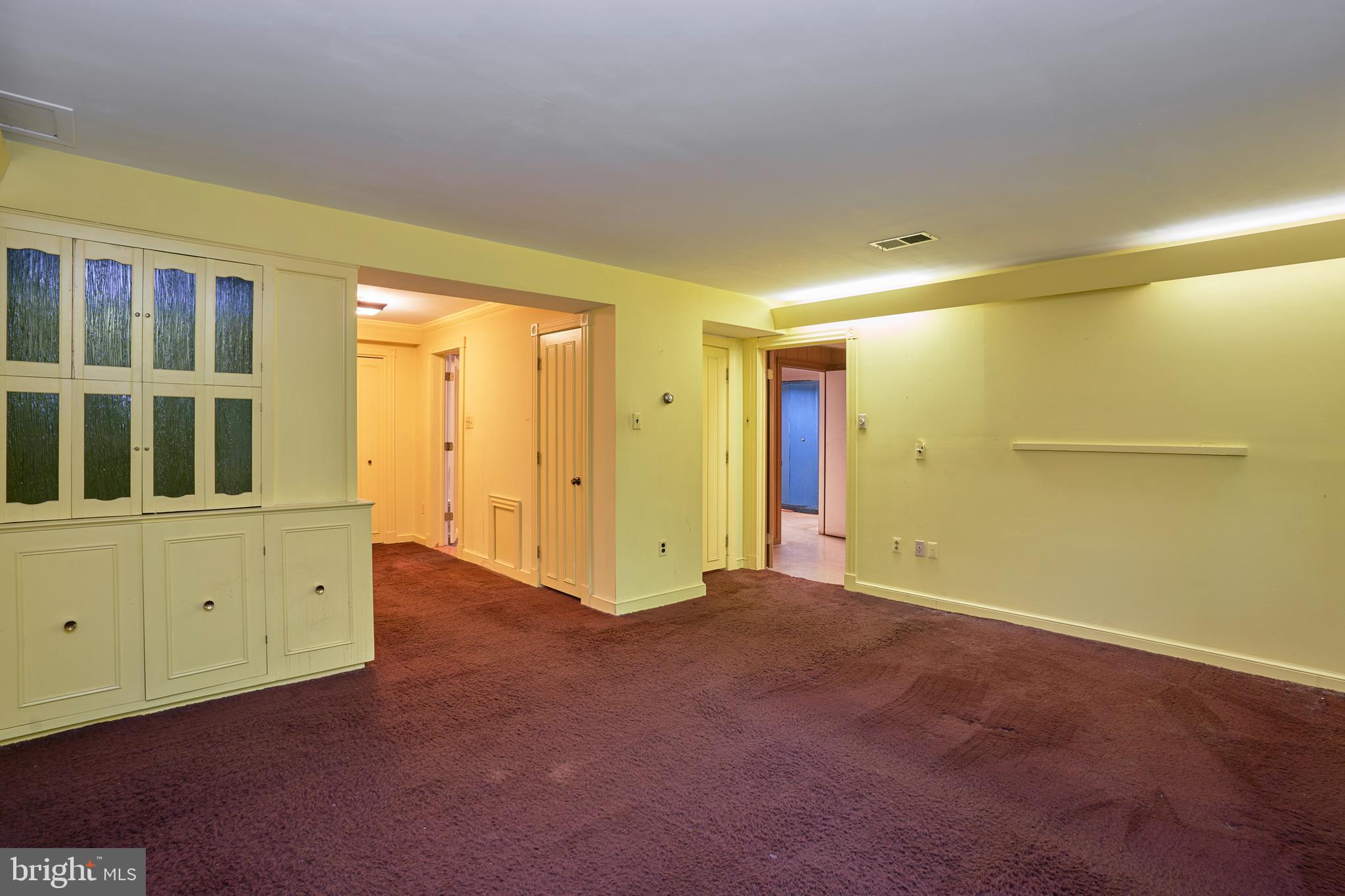 9327 Campbell Road Vienna, VA 22182 - Photo 27 of 44