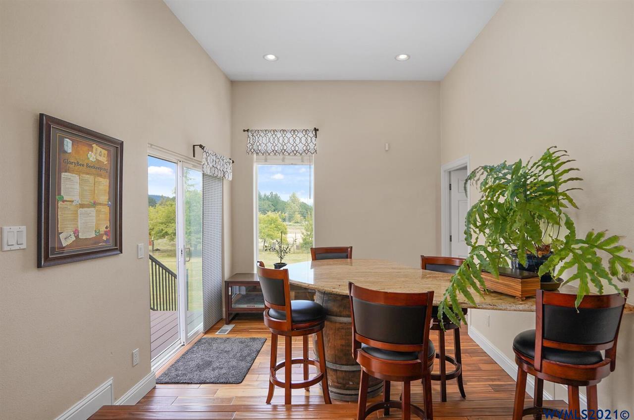 30985 Southwest 5th Street Lebanon, OR 97355 - Photo 11 of 42 Gallery Image 11