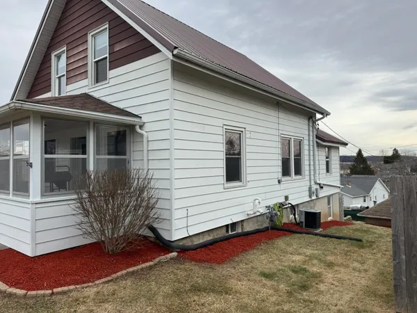 $324,900 | 1035 Nachreiner Avenue, Plain, WI 53577