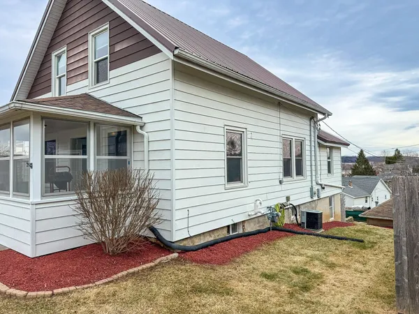 $324,900 | 1035 Nachreiner Avenue, Plain, WI 53577