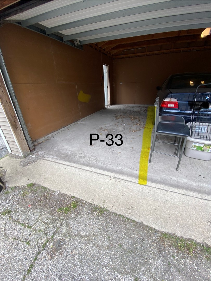 2720 West Cortland Street, Unit P33 Chicago, IL 60647 - Photo 2 of 2 a view of a storage room