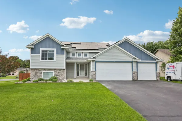 $425,000 | 2853 234th Lane Northwest, St. Francis, MN 55070