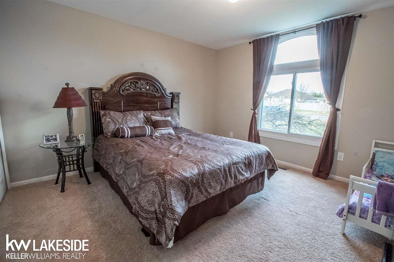 52301 Sass Road New Baltimore, MI 48047 - Photo 38 of 42 31376975-37.JPG