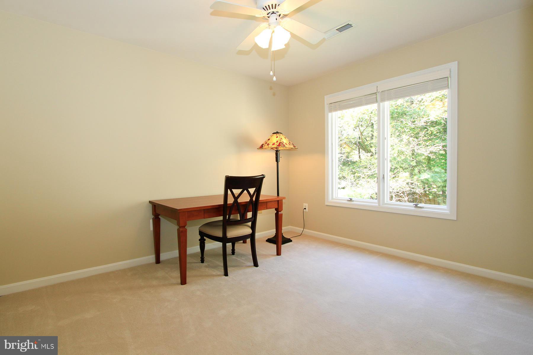 1304 Pavilion Club Way Reston, VA 20194 - Photo 22 of 30