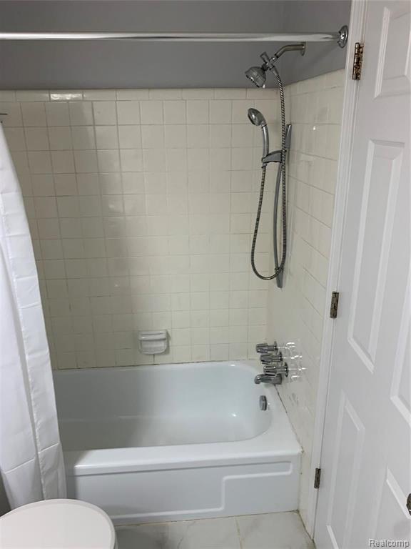 8401 18 18 Mile Road, Unit 81 Sterling Heights, MI 48313 - Photo 16 of 20