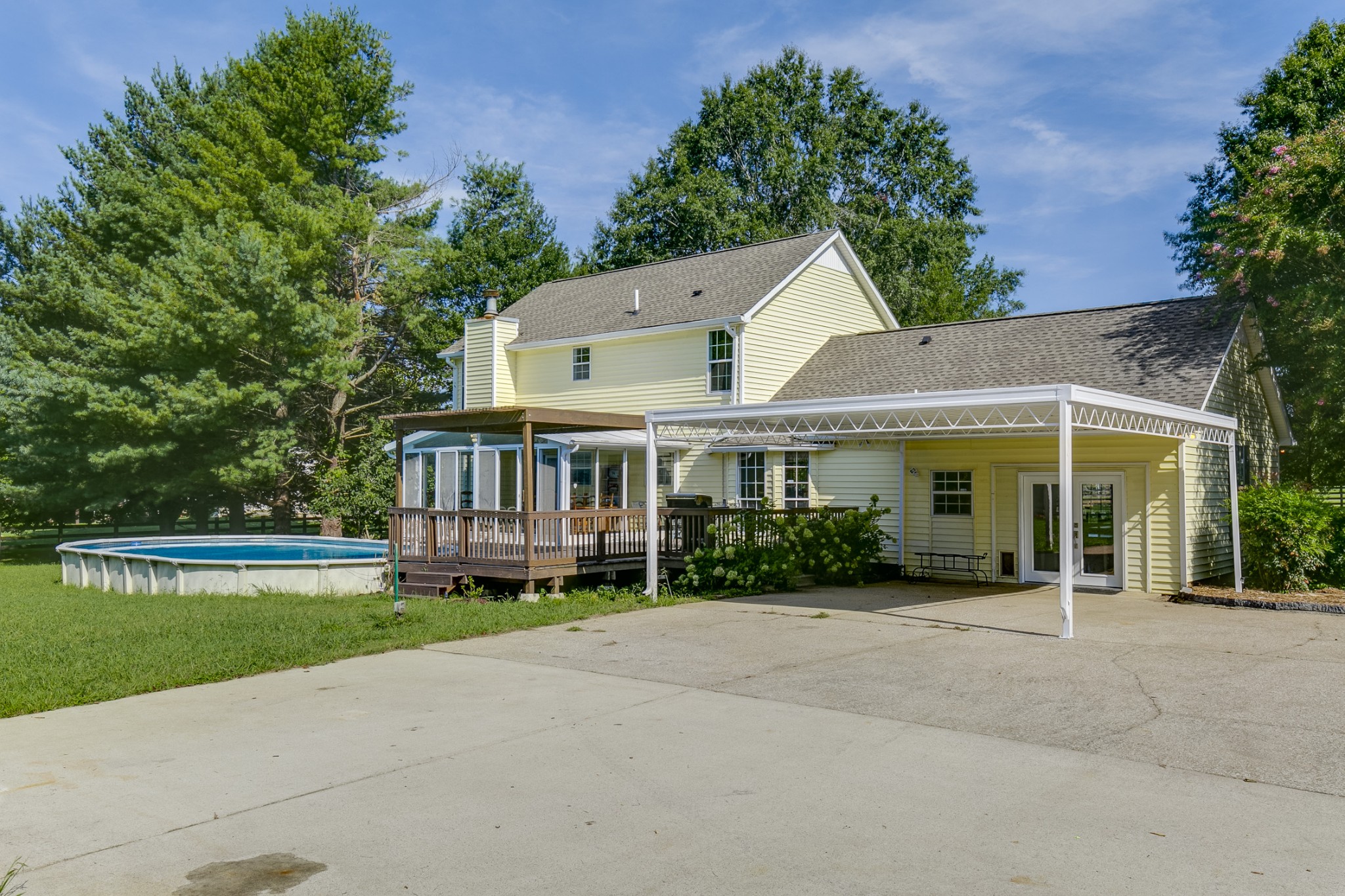 848 Philadelphia Road Lebanon, TN 37087 - Photo 38 of 50 front view of a house with a yard