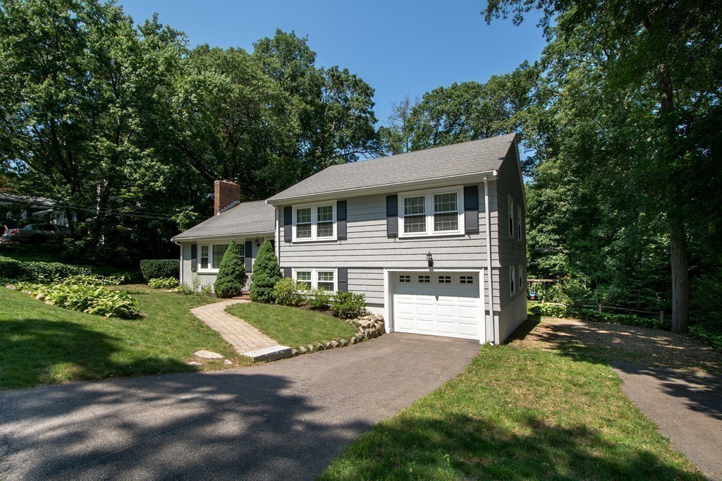 25 Colonial Road Hingham, MA 02043 - Photo 18 of 18 Gallery Image 18