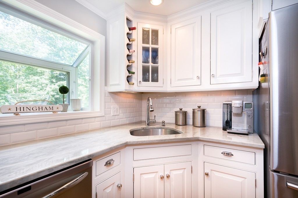 25 Colonial Road Hingham, MA 02043 - Photo 8 of 18 Gallery Image 8