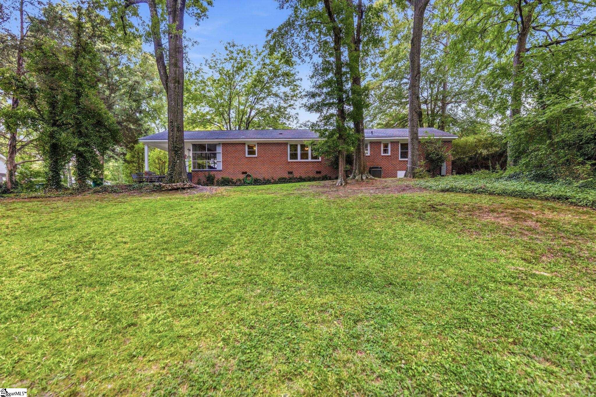 803 Calvert Avenue Clinton, SC 29325 - Photo 31 of 36