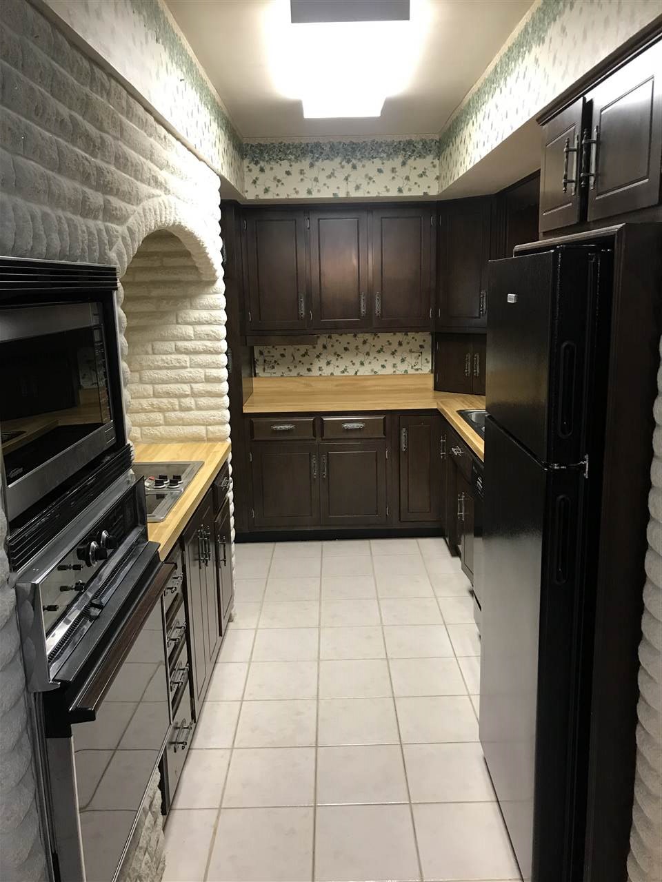 946 Waynesboro Road Decatur, IN 46733 - Photo 4 of 8