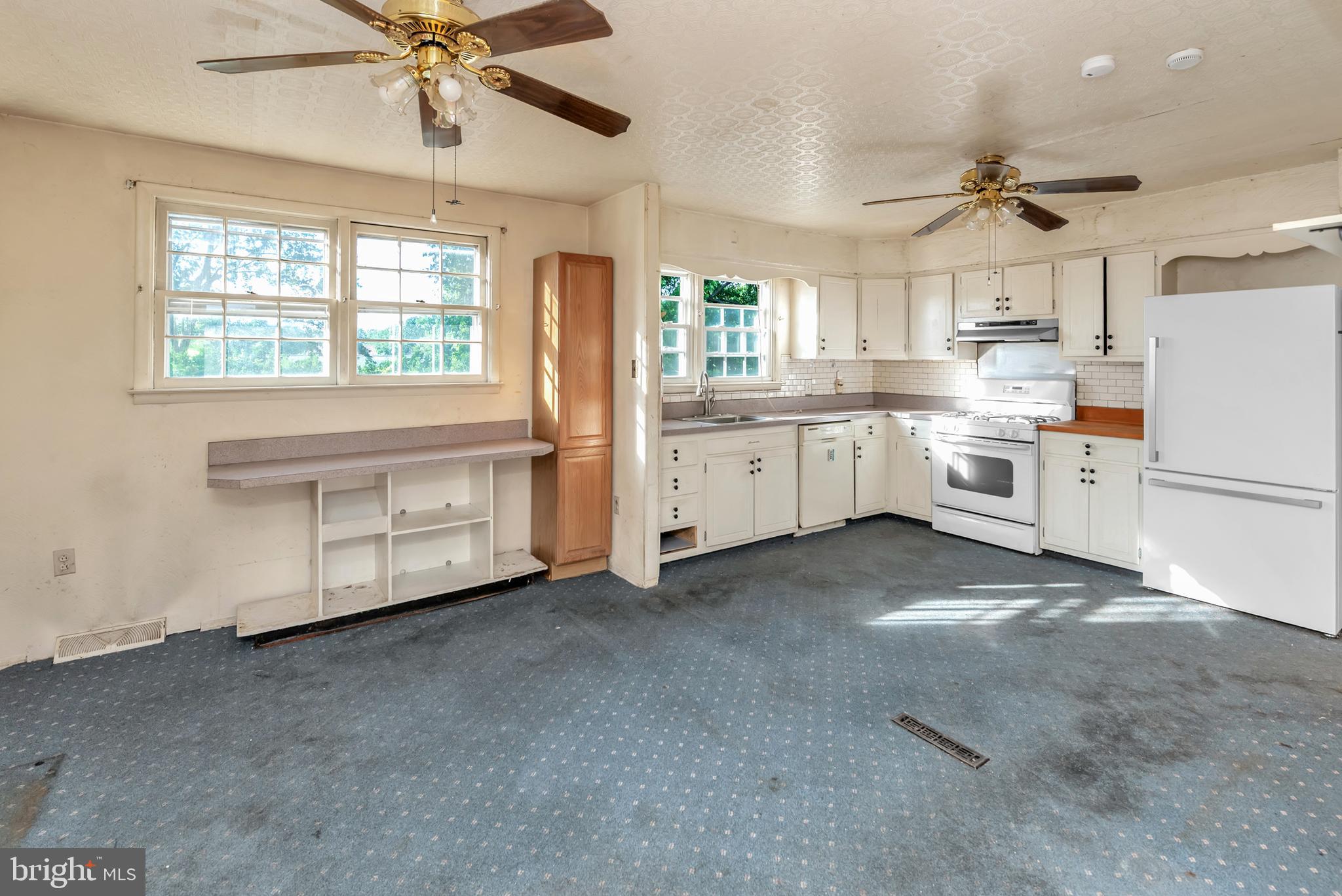 16 Constitution Road Clementon, NJ 08021 - Photo 17 of 61
