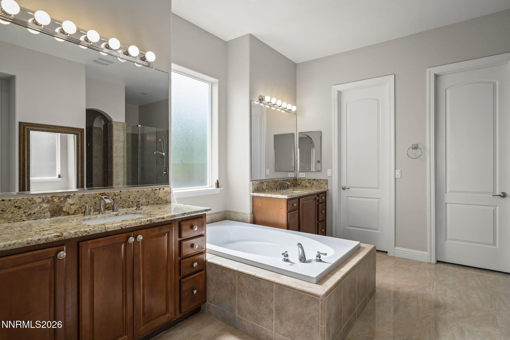 10058 Vía Solano Reno, NV 89511 - Photo 31 of 82 32-web-or-mls-_DSC5044