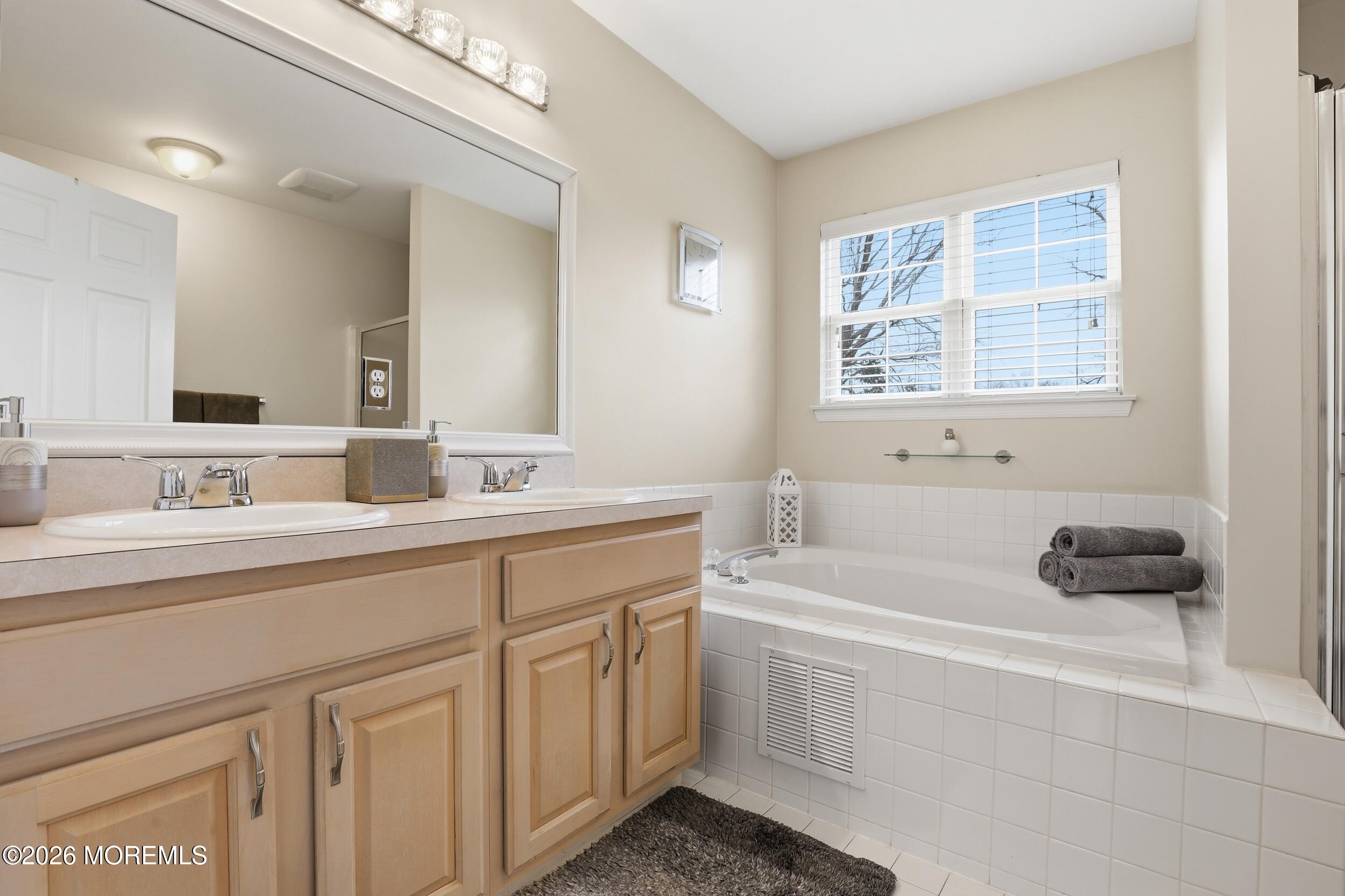 16 Diamond Lane Howell, NJ 07731 - Photo 24 of 55 7_img_4681