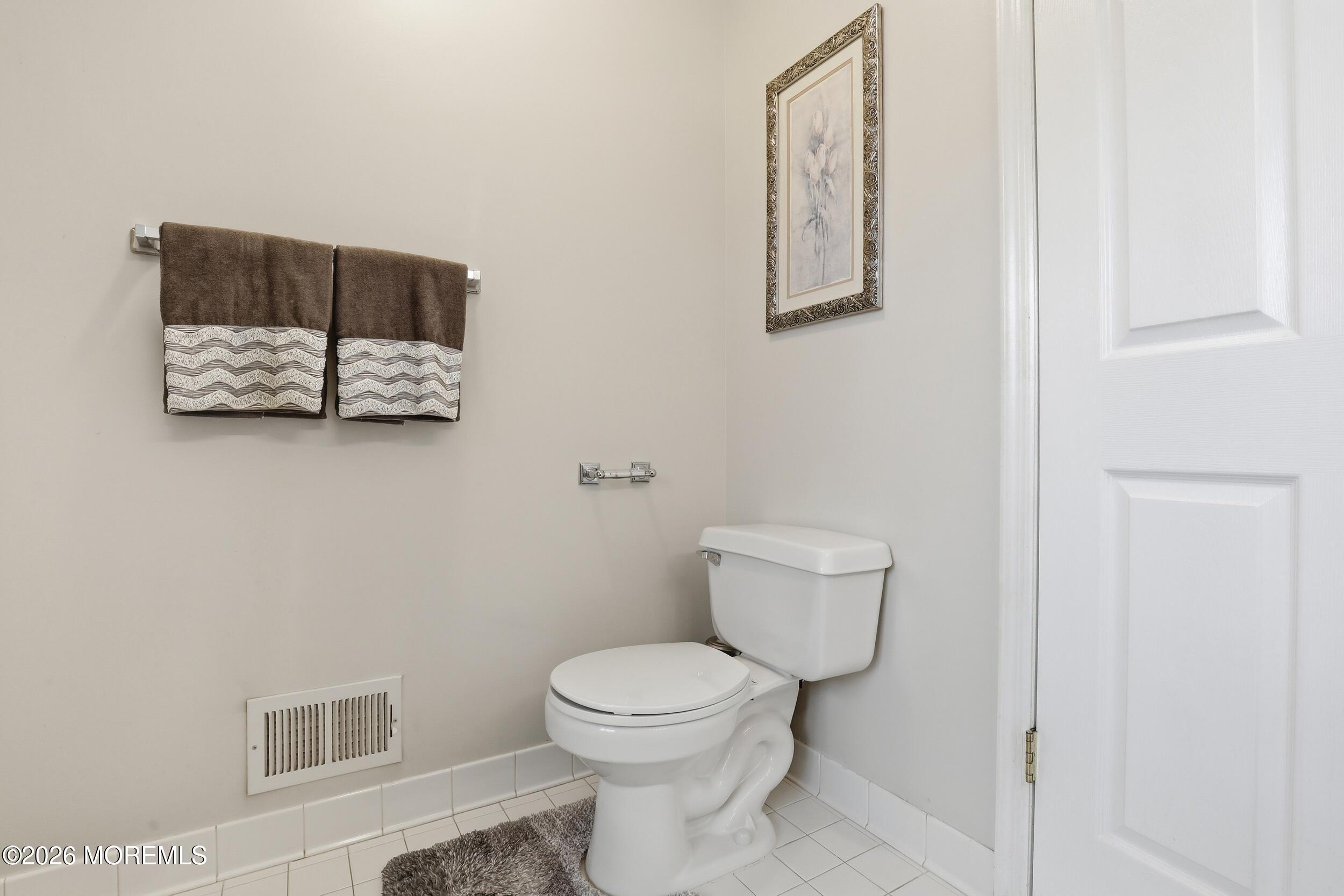 16 Diamond Lane Howell, NJ 07731 - Photo 25 of 55 8_img_4684