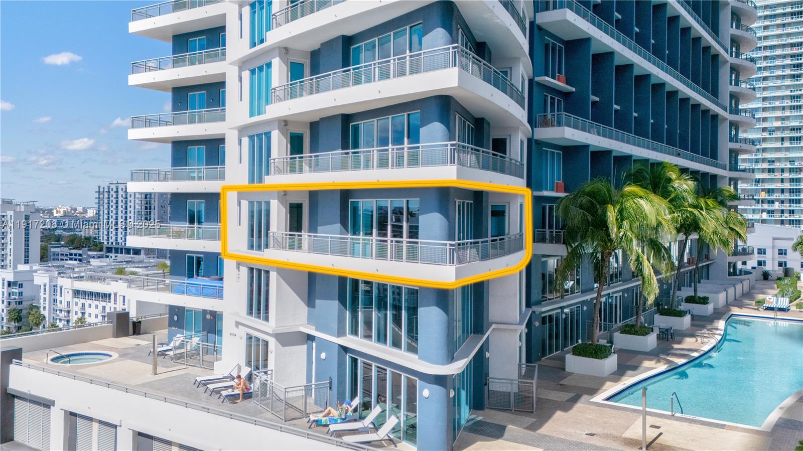 60 Southwest 13th Street, Unit 1400 Miami, FL 33130 - Photo 22 of 46 a front view of a building with street view