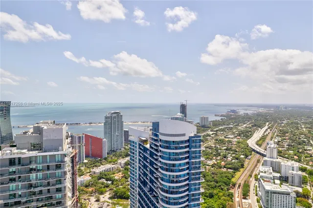 $5,400 | 60 Southwest 13th Street, Unit 1400, Miami, FL 33130
