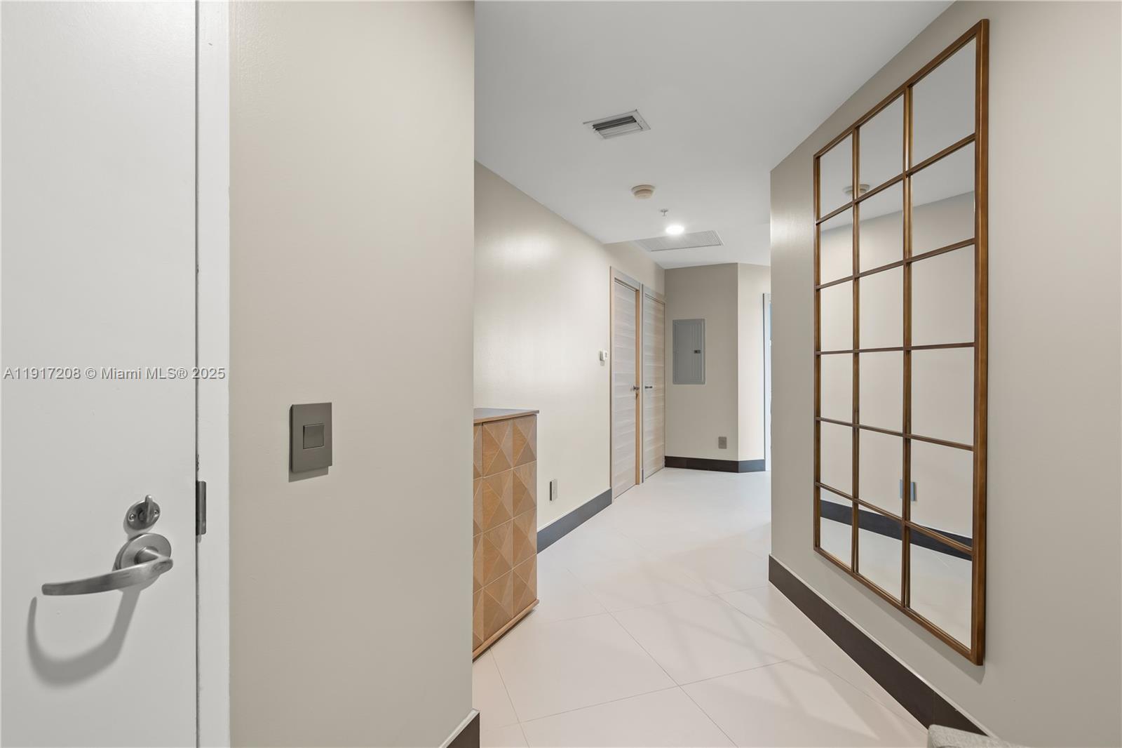 60 Southwest 13th Street, Unit 1400 Miami, FL 33130 - Photo 7 of 46 a view of a bathroom