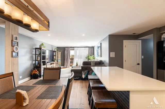 $309,900 | 10420 Circle Drive, Unit 47B, Oak Lawn, IL 60453