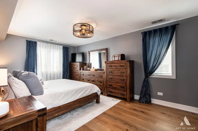 $309,900 | 10420 Circle Drive, Unit 47B, Oak Lawn, IL 60453