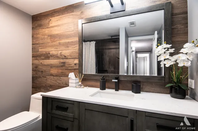 $309,900 | 10420 Circle Drive, Unit 47B, Oak Lawn, IL 60453