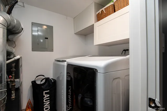 $309,900 | 10420 Circle Drive, Unit 47B, Oak Lawn, IL 60453