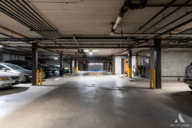 $309,900 | 10420 Circle Drive, Unit 47B, Oak Lawn, IL 60453