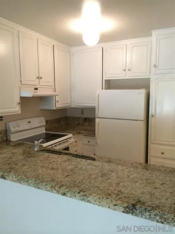 $2,250 | 6930 Hyde Park Drive, Unit 315, San Diego, CA 92119