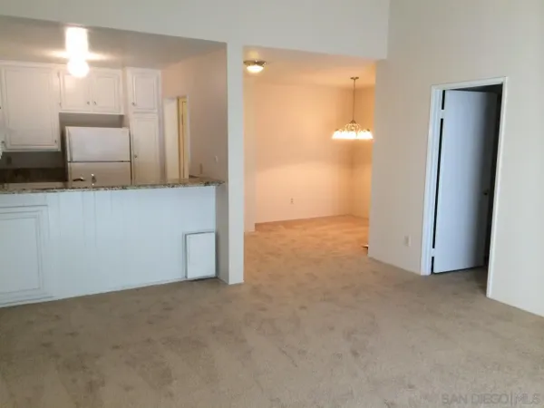 $1,995 | 6930 Hyde Park Drive, Unit 315, San Diego, CA 92119