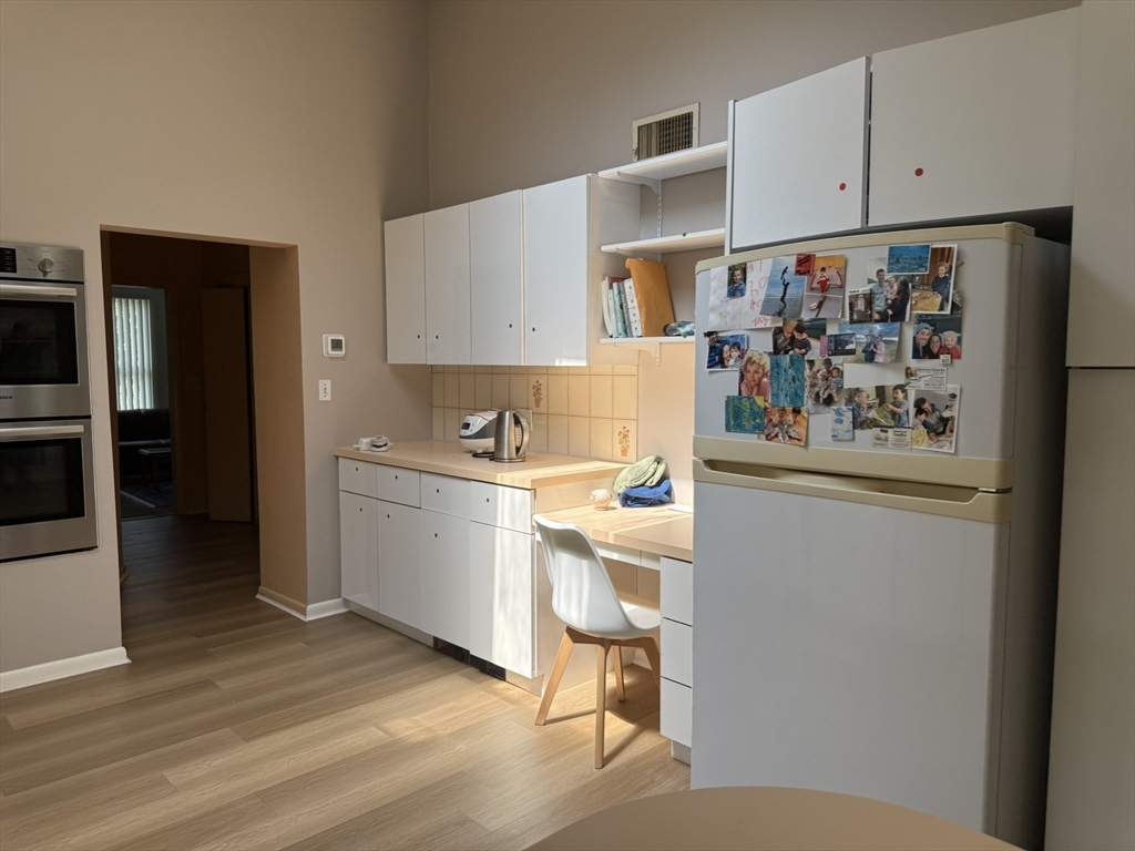 55 Esty Farm Road Newton, MA 02459 - Photo 8 of 22