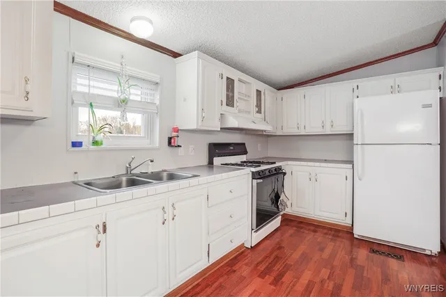 $80,000 | 6266 Bayview Station, Newfane, NY 14108