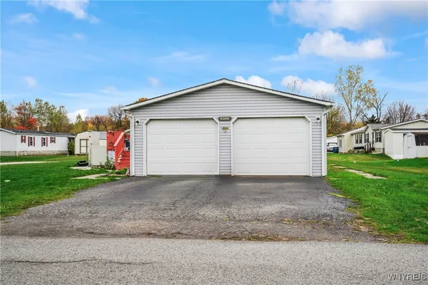 $70,000 | 6266 Bayview Station, Newfane, NY 14108