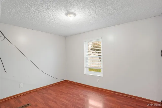 $80,000 | 6266 Bayview Station, Newfane, NY 14108