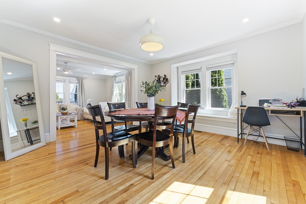22 Frank Street Worcester, MA 01604 - Photo 7 of 37