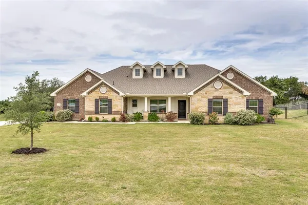 $485,000 | 428 Herb Stephens Jr Way, Springtown, TX 76082