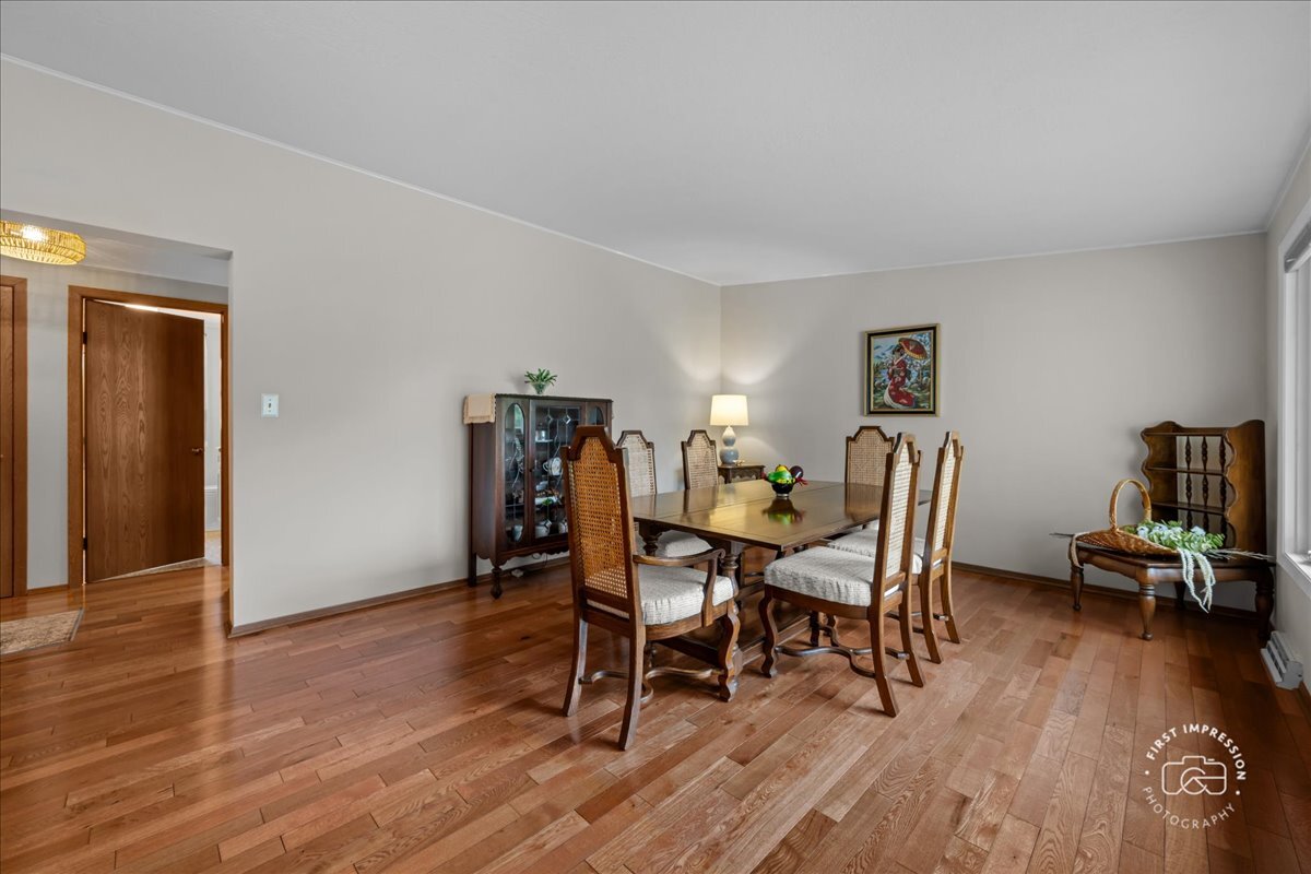 1271 North Randall Road Aurora, IL 60506 - Photo 5 of 39 Gallery Image 5
