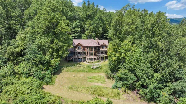 $1,100,000 | 490 Lookout Ridge Lane, Copper Hill, VA 24079