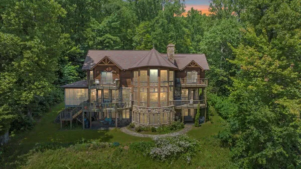 $1,100,000 | 490 Lookout Ridge Lane, Copper Hill, VA 24079