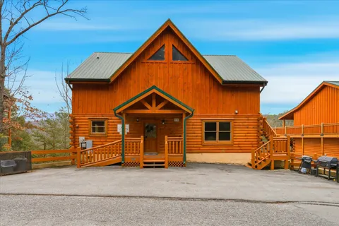 $1,350,000 | 4339 Forest Ridge Way, Sevierville, TN 37863