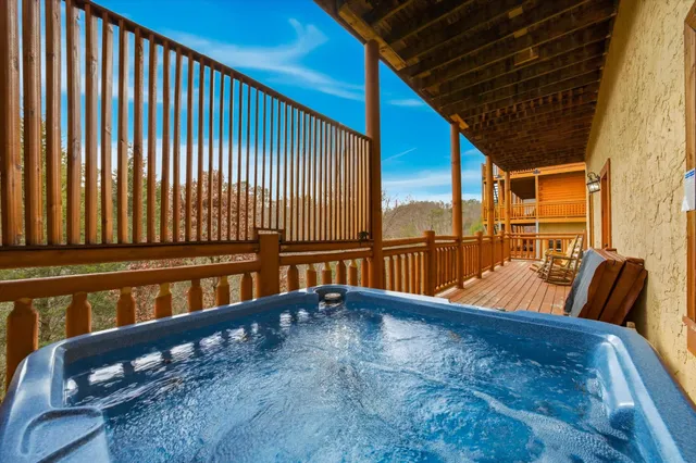 $1,350,000 | 4339 Forest Ridge Way, Sevierville, TN 37863