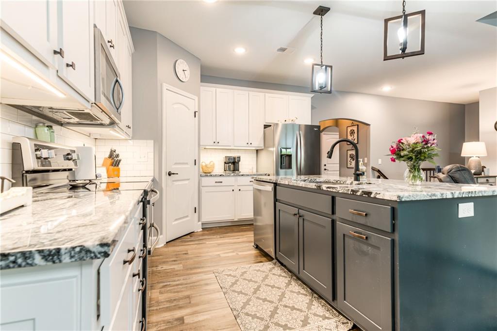 20922 West 190th Terrace Spring Hill, KS 66083 - Photo 11 of 57