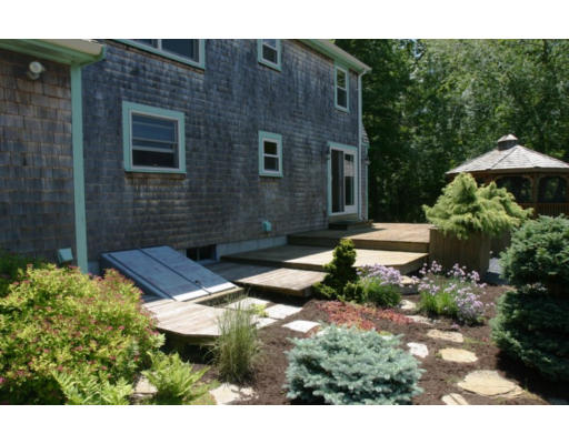 1191 Main Road Westport, MA 02790 - Photo 3 of 14 Gallery Image 3