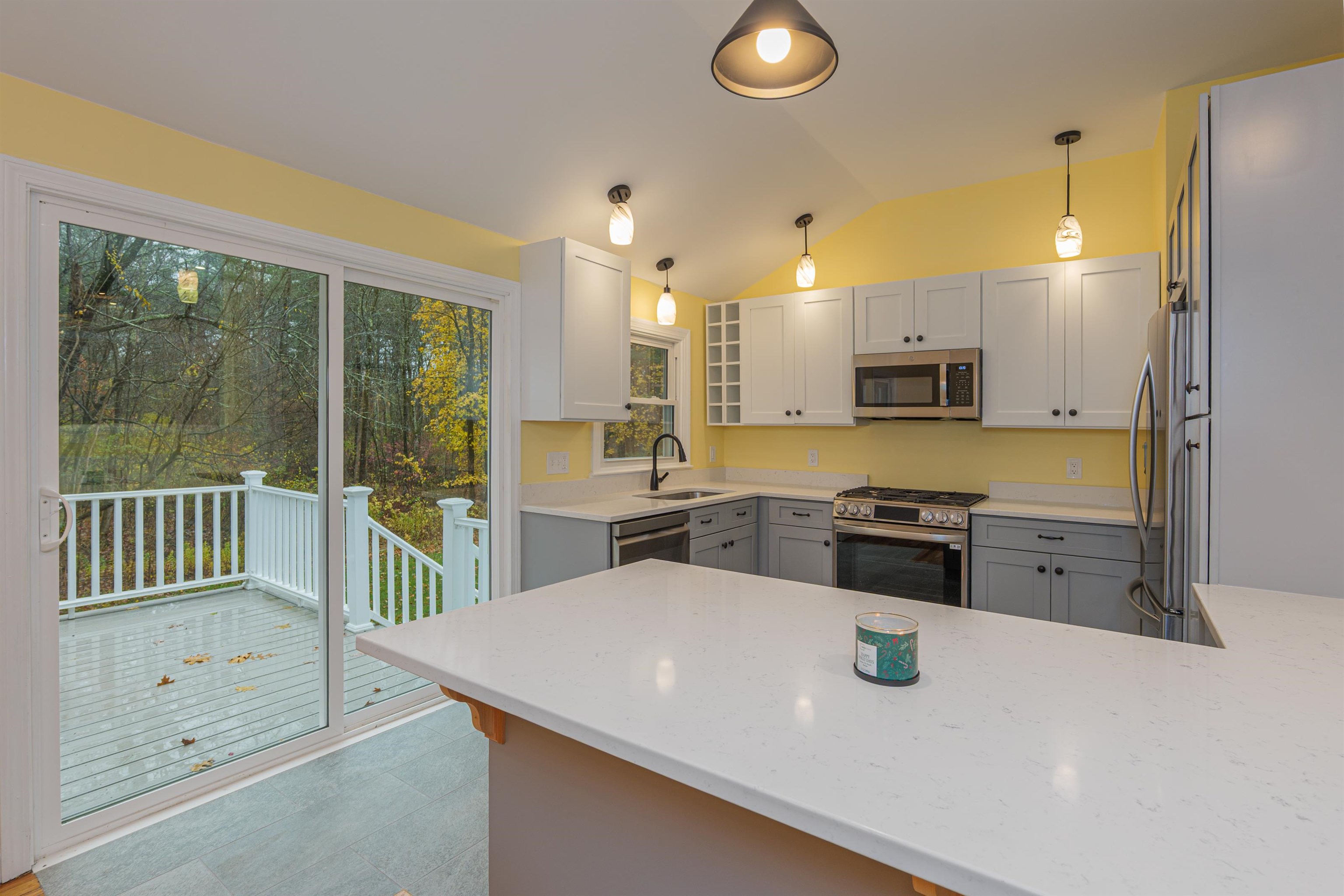 24 Hampton Falls Road Exeter, NH 03833 - Photo 4 of 32