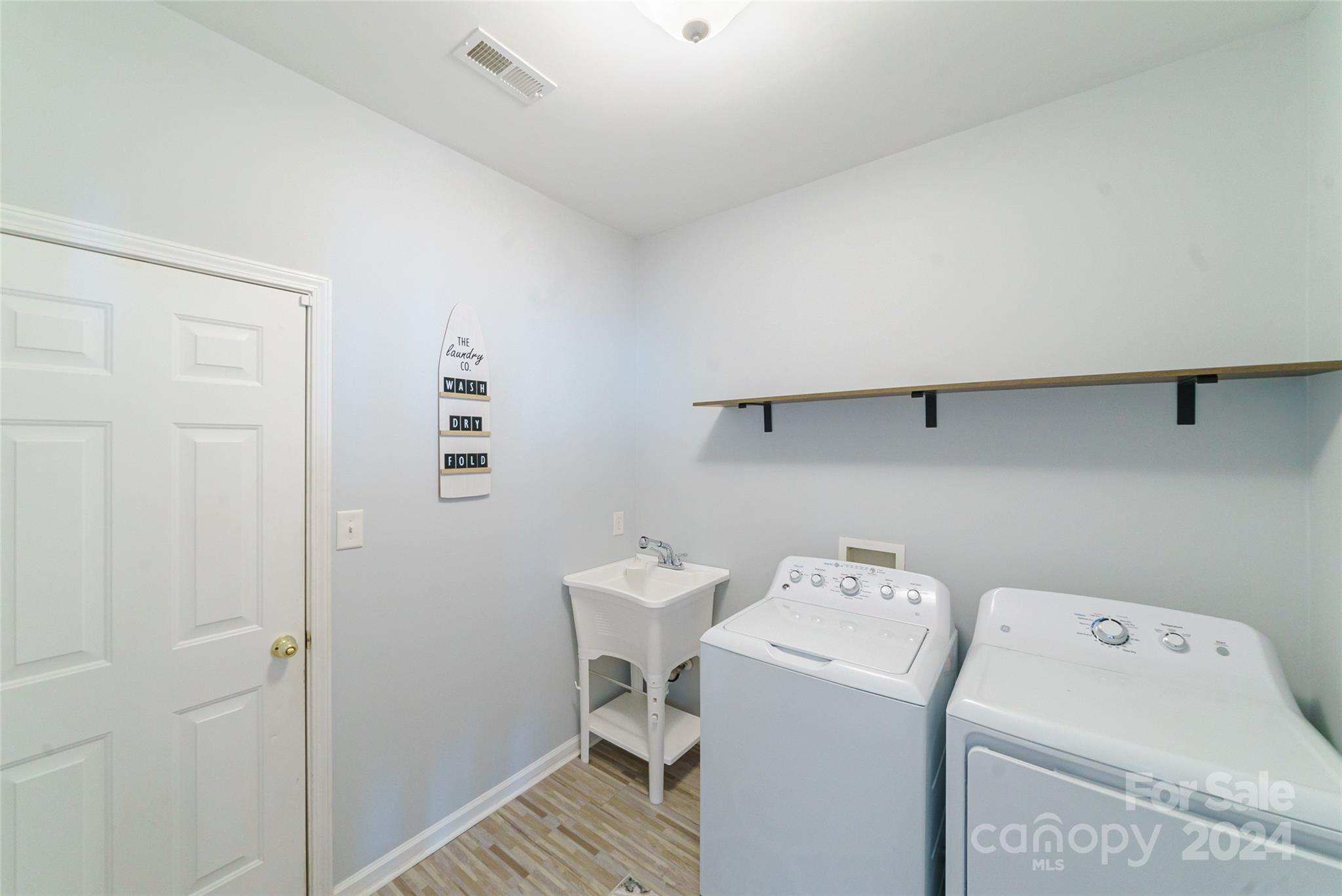 3000 Strawberry Road Matthews, NC 28104 - Photo 18 of 40