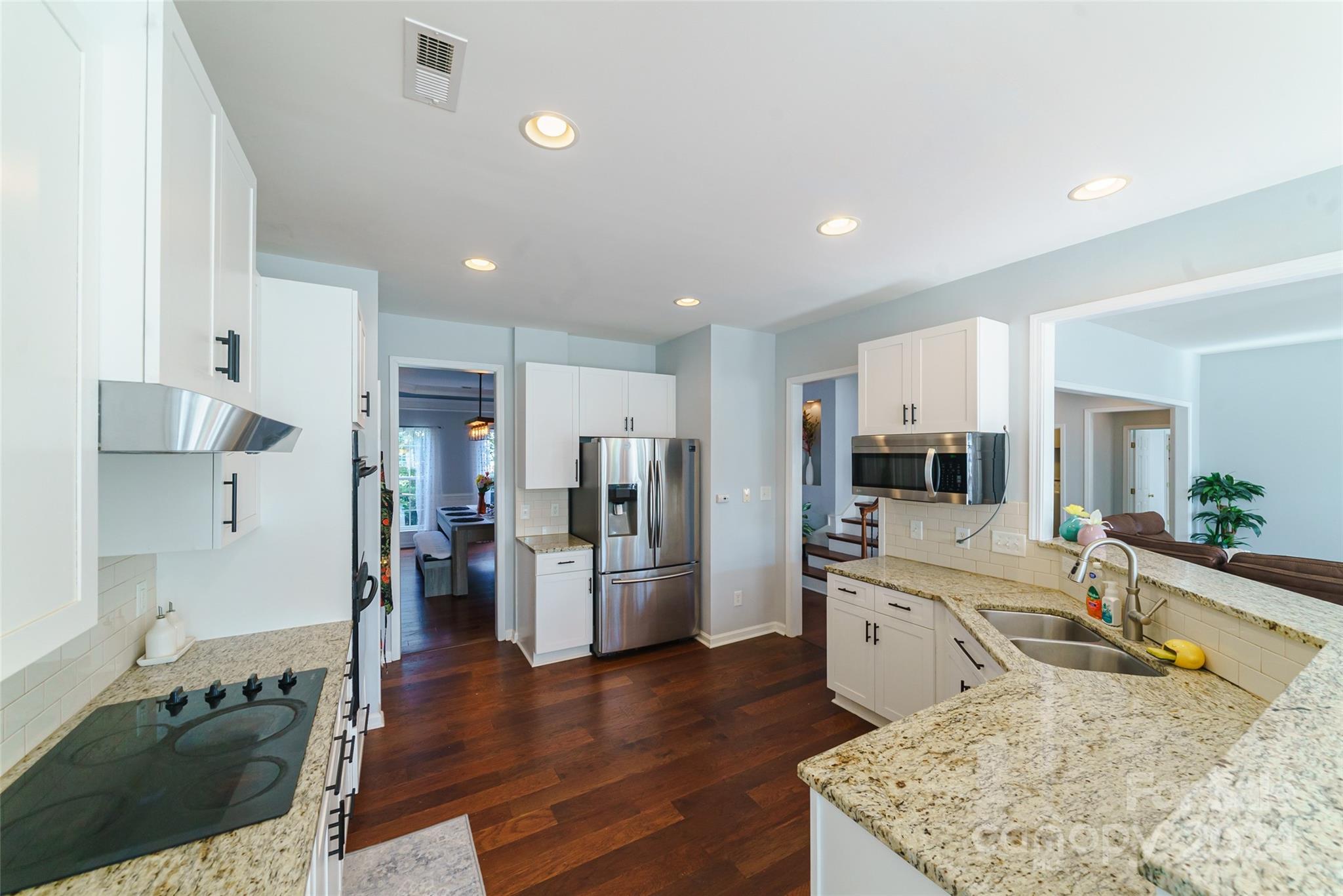 3000 Strawberry Road Matthews, NC 28104 - Photo 10 of 40