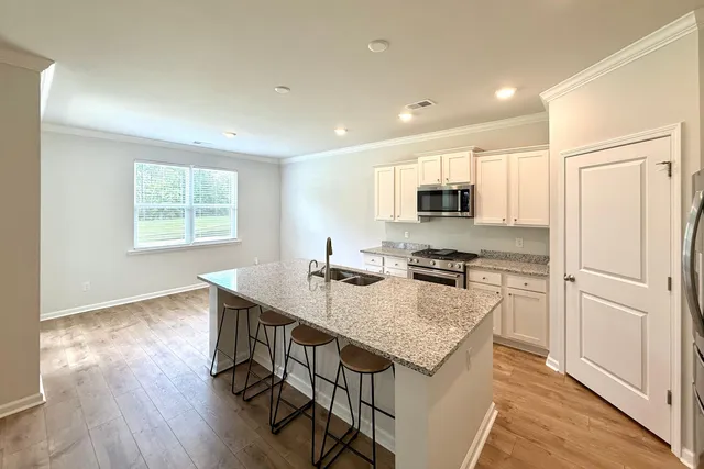 $2,275 | 177 Cherry Grv Drive, Summerville, SC 29483