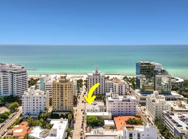 $299,000 | 3030 Collins Avenue, Unit 1E, Miami Beach, FL 33140