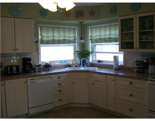 1111 Rutledge Road Transfer, PA 16154 - Photo 2 of 18 Kitchen.