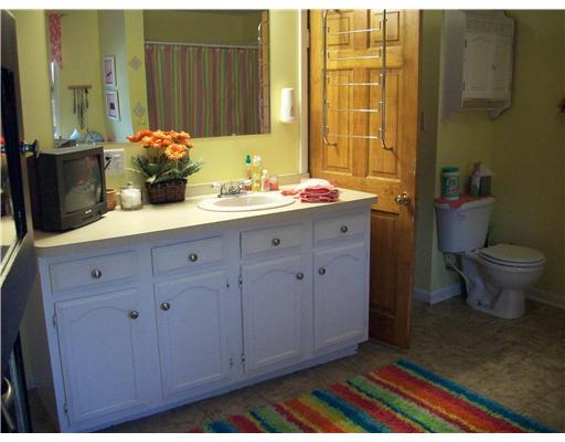 1111 Rutledge Road Transfer, PA 16154 - Photo 14 of 18 Other. upstairs full bath
