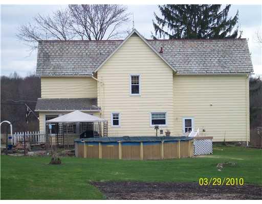 1111 Rutledge Road Transfer, PA 16154 - Photo 18 of 18 Exterior Back. pool included